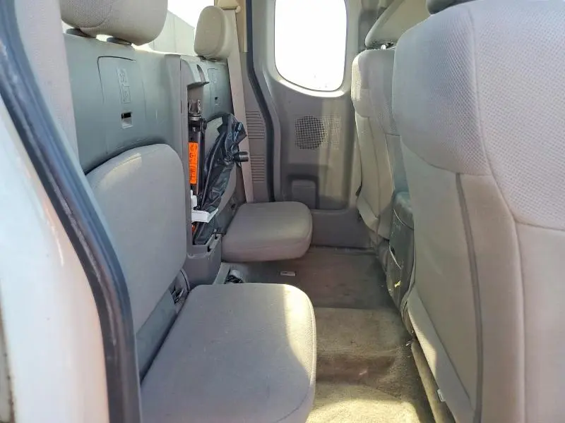 2017 NISSAN FRONTIER S  