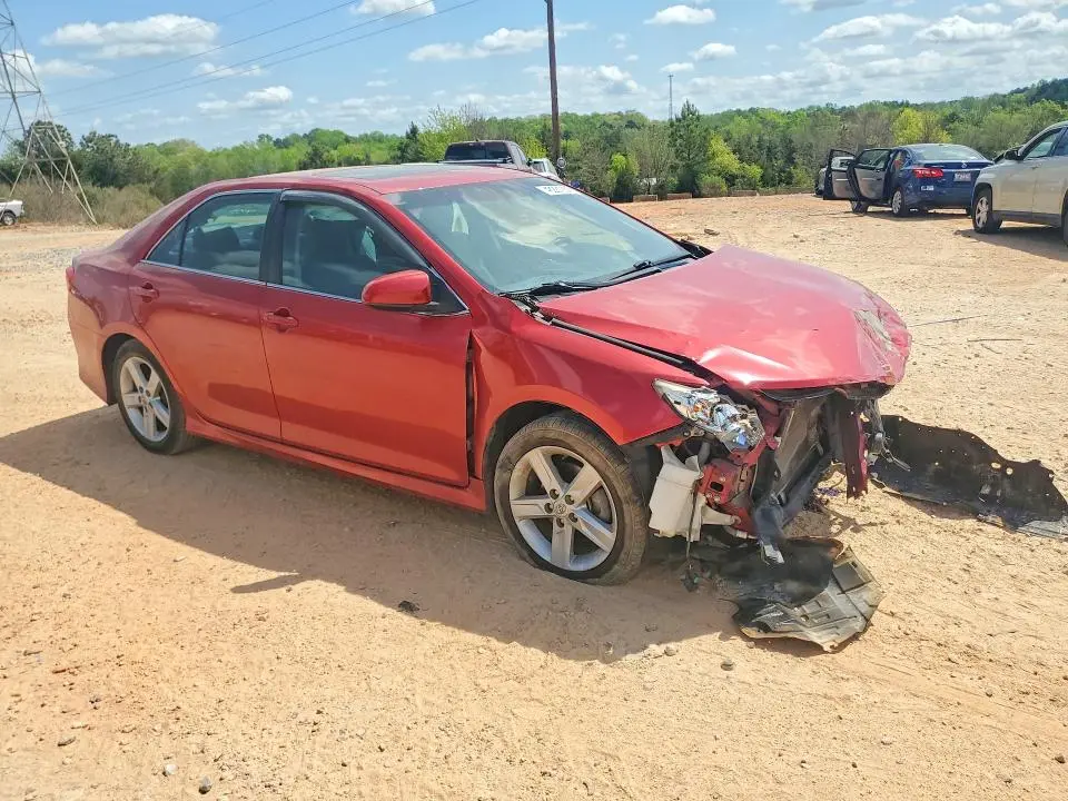 2013 TOYOTA CAMRY SE  