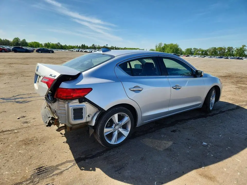 2013 ACURA ILX 20 TECH  