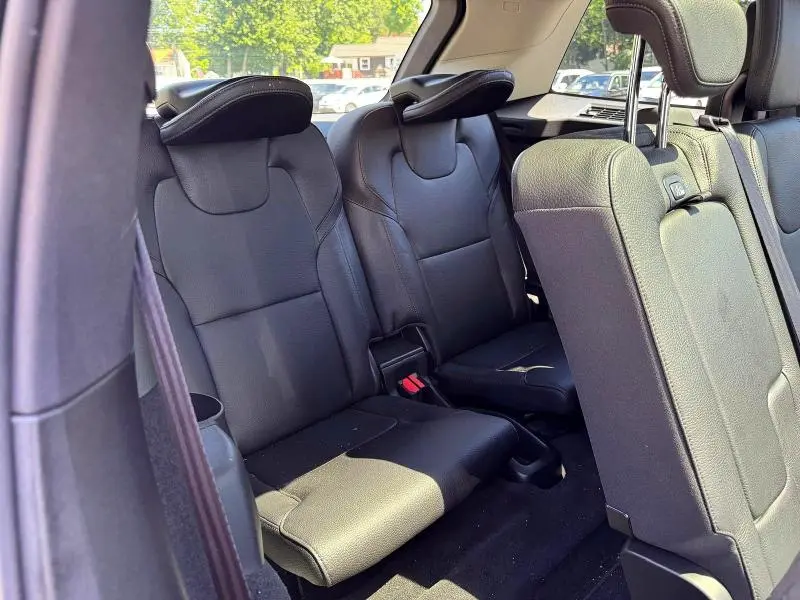 2019 VOLVO XC90 T5 MOMENTUM  