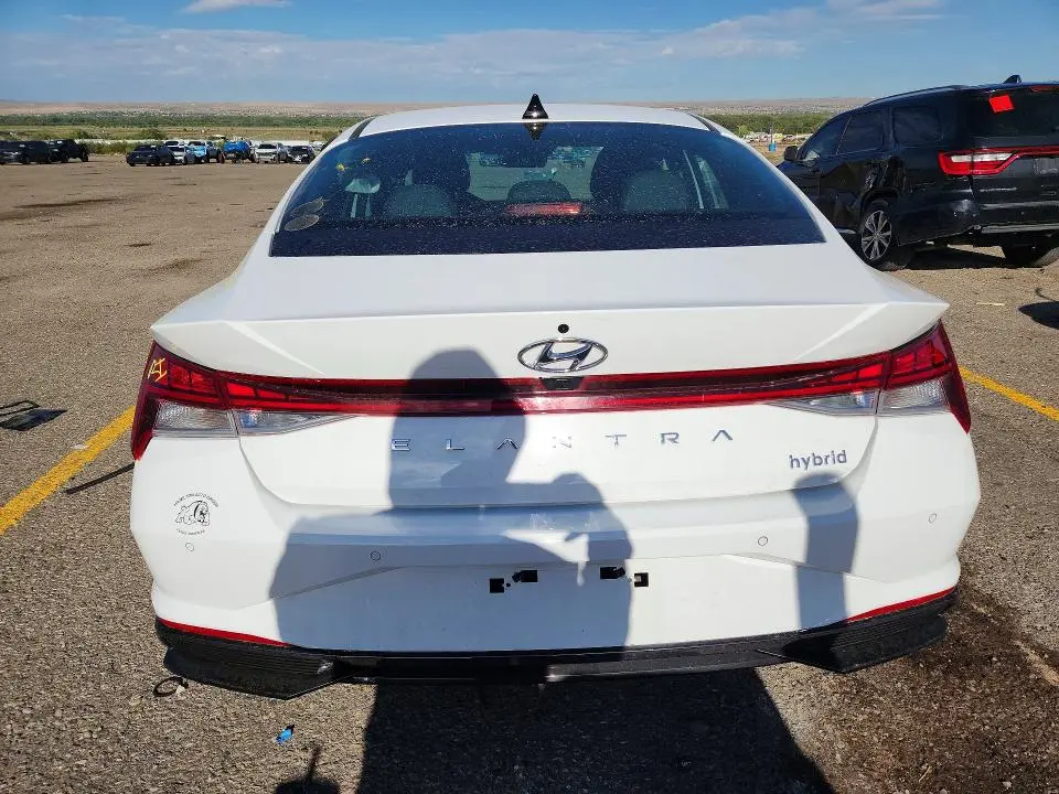 2023 HYUNDAI ELANTRA LIMITED  