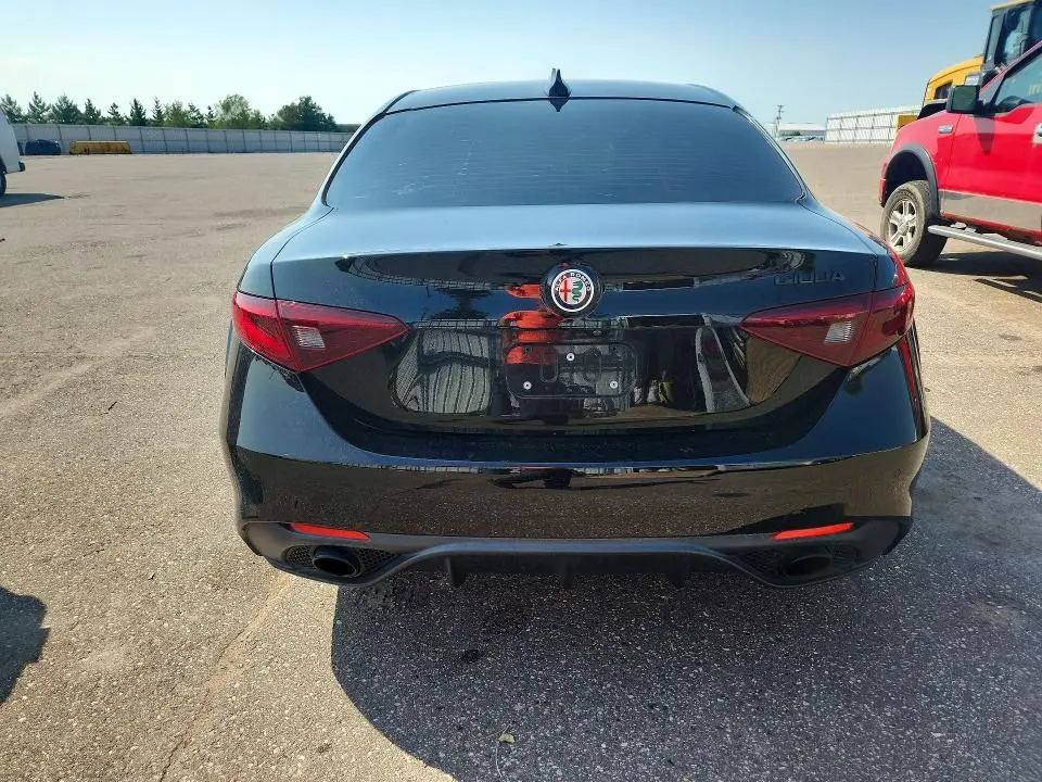 2020 ALFA ROMEO GIULIA TI  