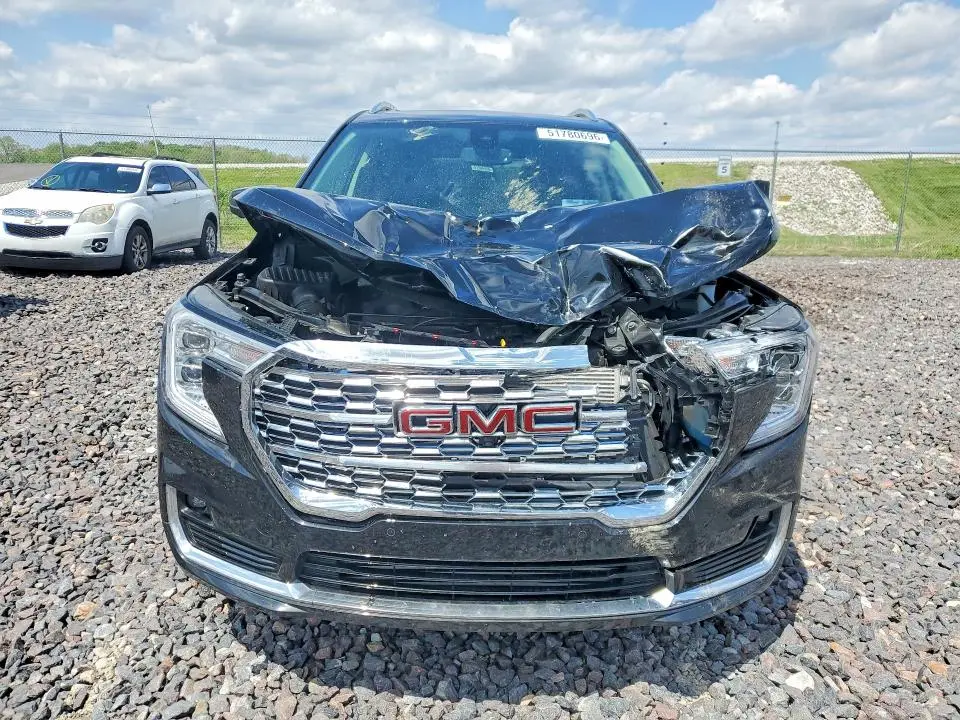 2023 GMC TERRAIN DENALI  