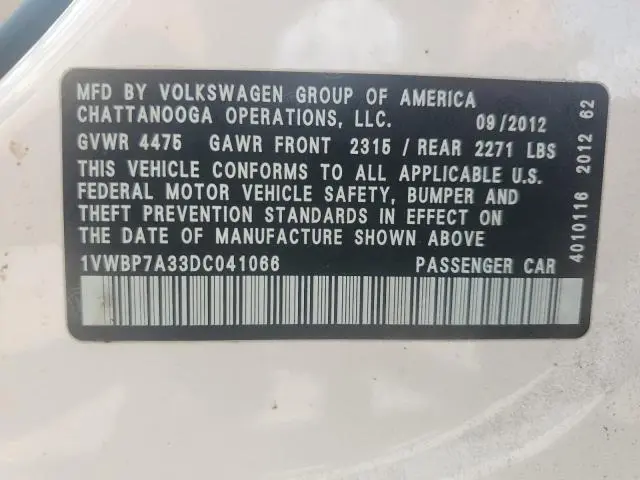 2013 VOLKSWAGEN PASSAT SE  
