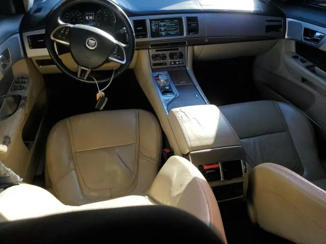 2013 JAGUAR XF 
