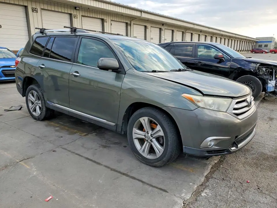 2011 TOYOTA HIGHLANDER LIMITED  
