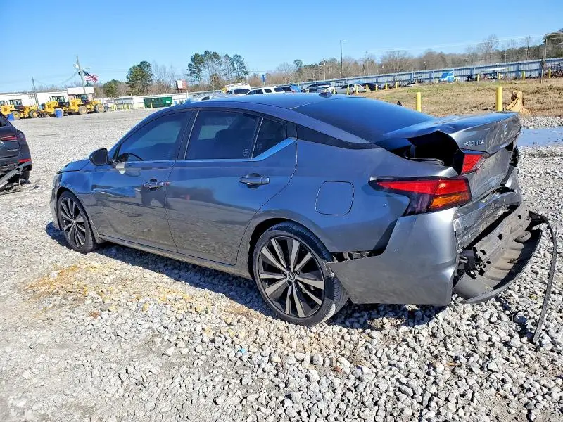 2019 NISSAN ALTIMA SR  