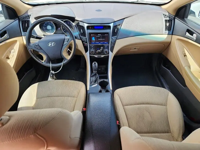 2013 HYUNDAI SONATA GLS  