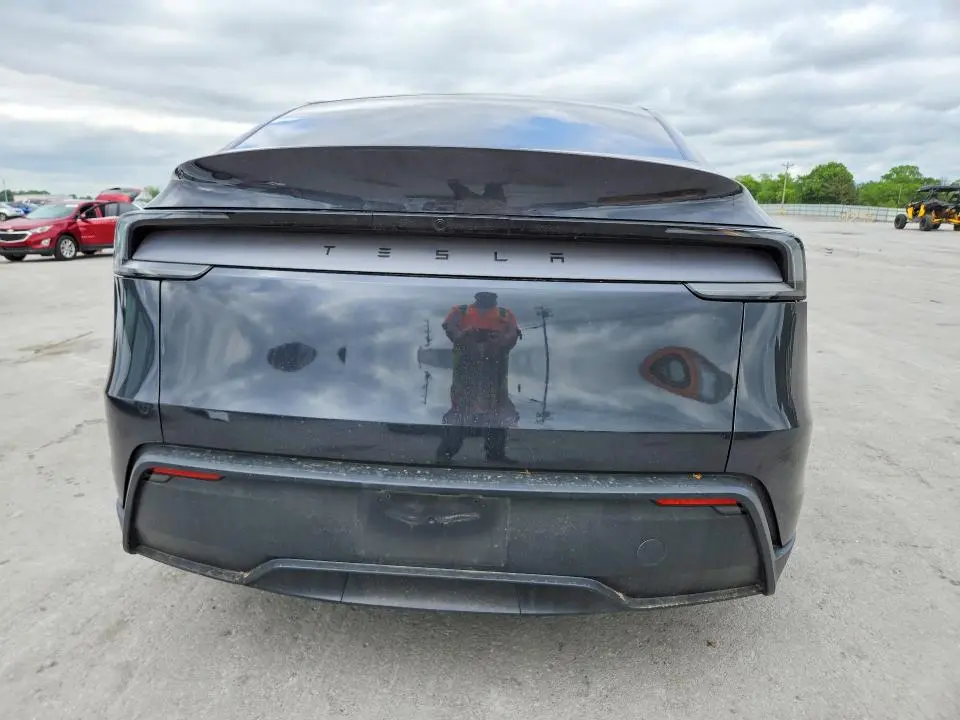 2026 TESLA MODEL Y   