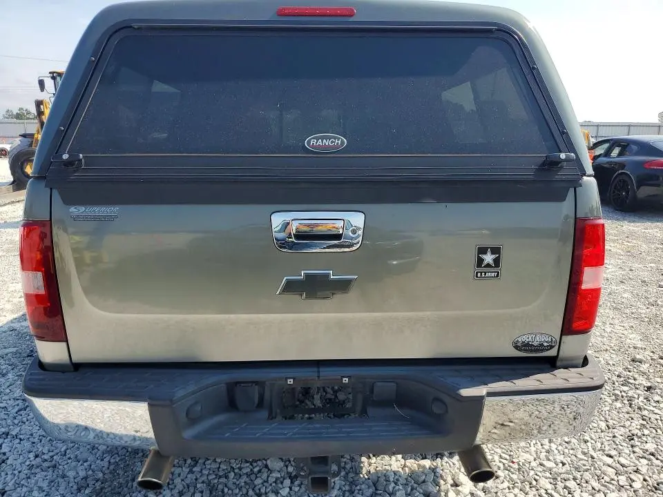2011 CHEVROLET SILVERADO C1500 LT  