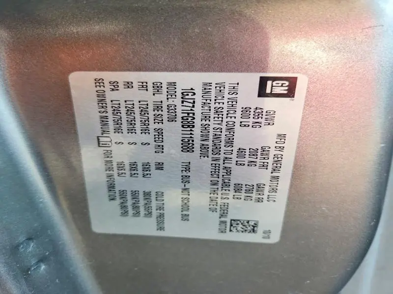 2011 GMC SAVANA G3500 LT  