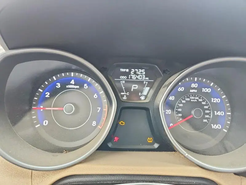 2012 HYUNDAI ELANTRA GLS  