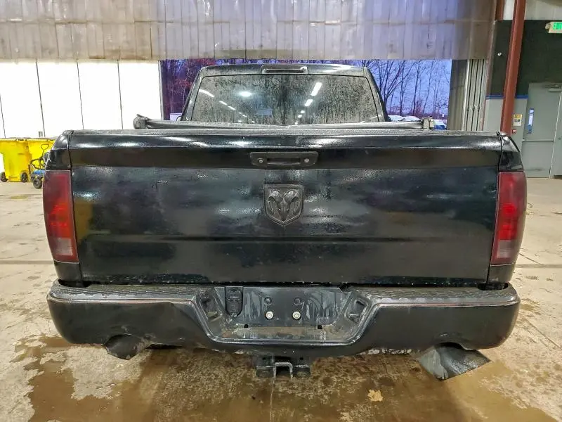 2013 RAM 1500 ST  