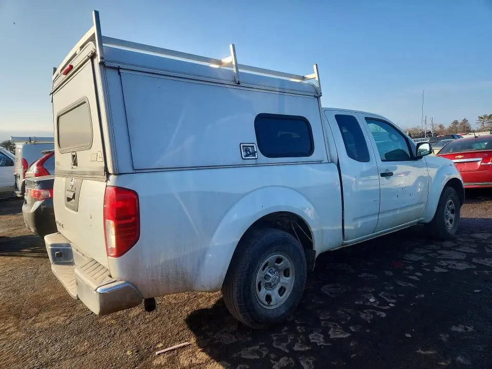 2017 NISSAN FRONTIER S  