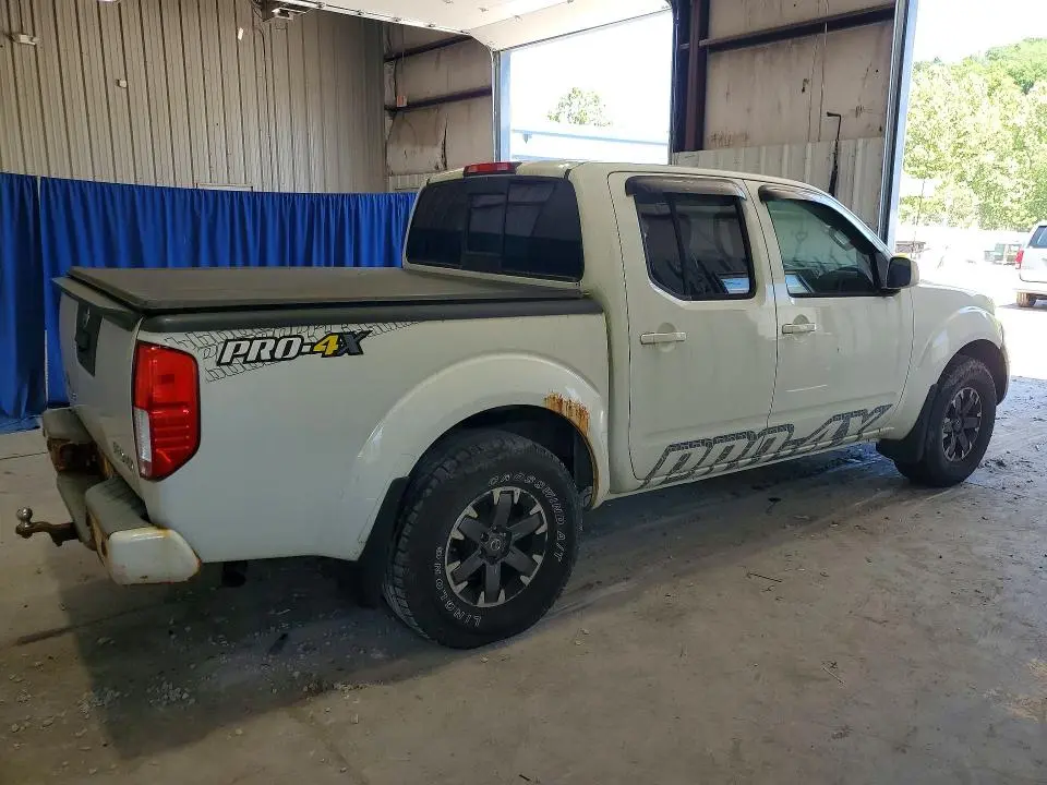 2014 NISSAN FRONTIER PRO-4X  