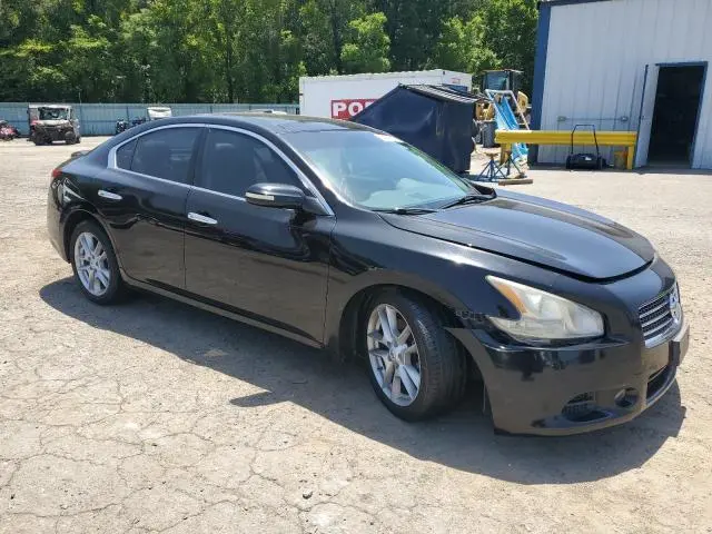 2011 NISSAN MAXIMA S  