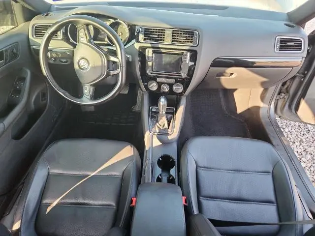 2018 VOLKSWAGEN JETTA SPORT  
