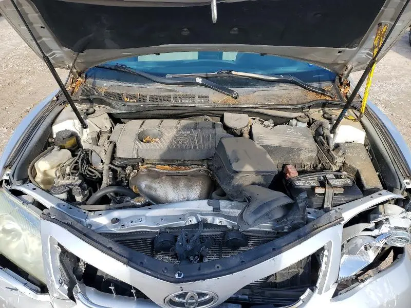 2010 TOYOTA CAMRY LE  