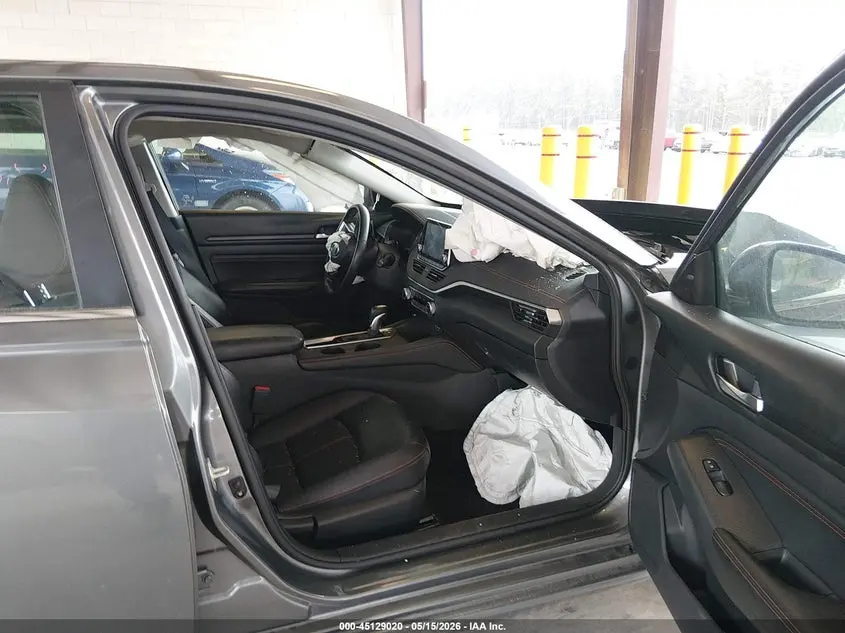 2020 NISSAN ALTIMA SR FWD