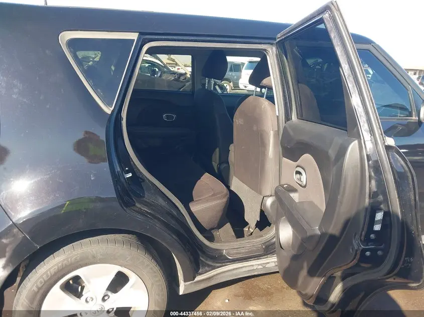2016 KIA SOUL  