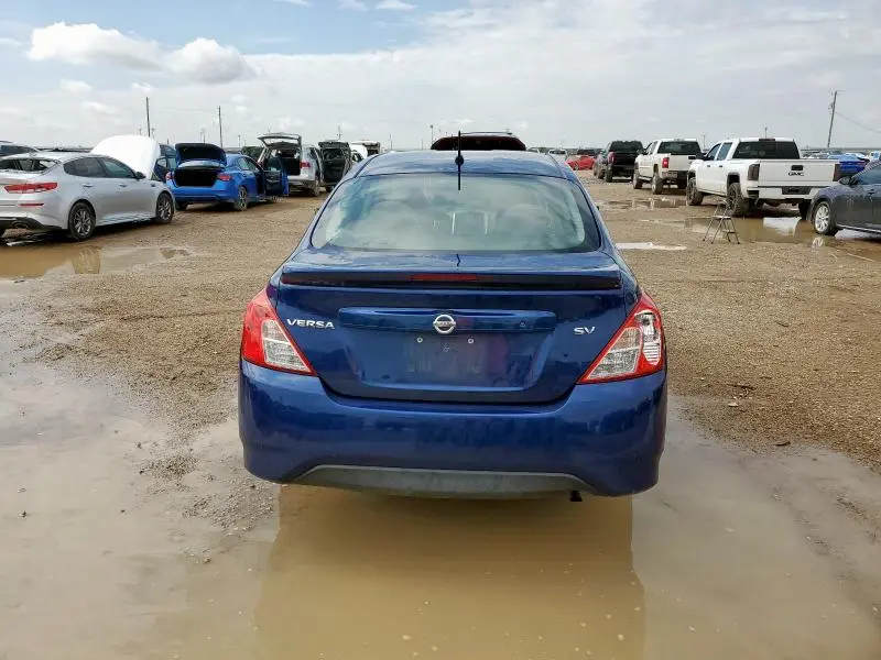 2018 NISSAN VERSA S  