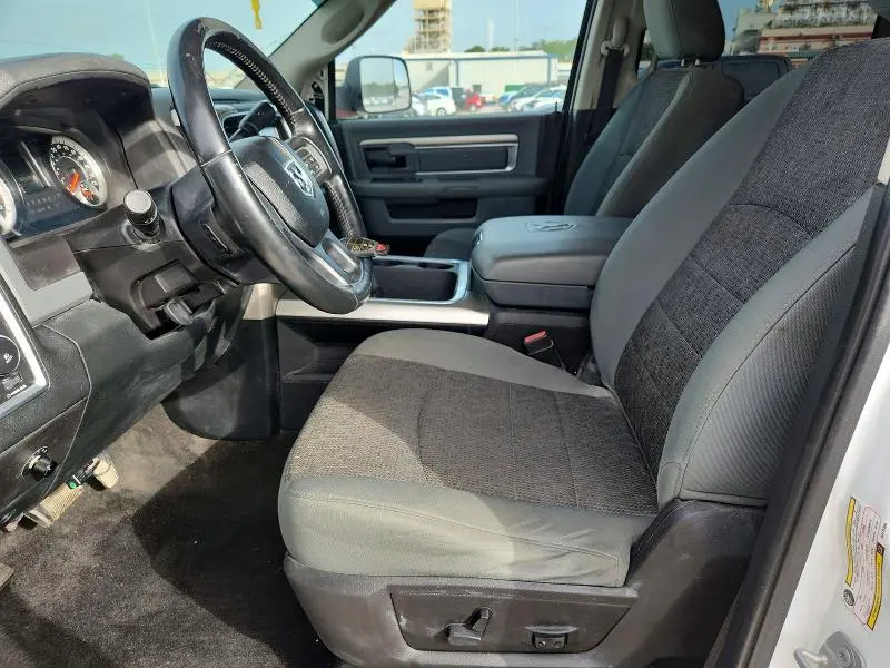 2016 RAM 3500 SLT  