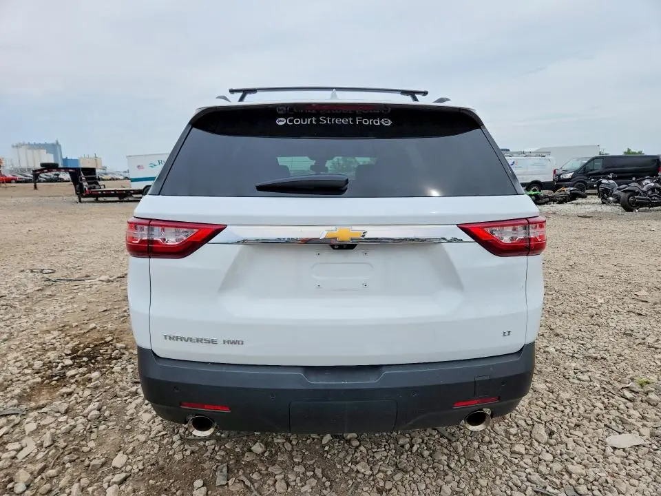 2021 CHEVROLET TRAVERSE LT  