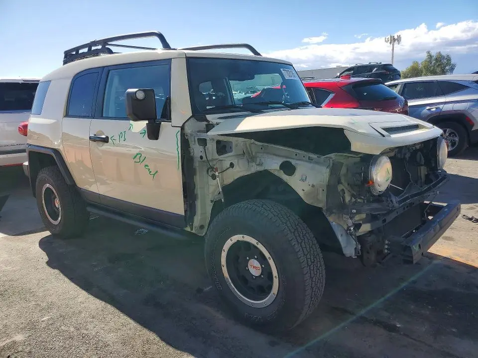 2010 TOYOTA FJ CRUISER BASE  