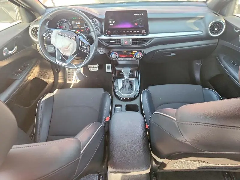 2023 KIA FORTE GT LINE  