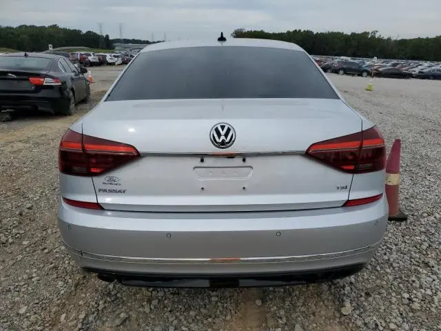 2019 VOLKSWAGEN PASSAT SE R-LINE  