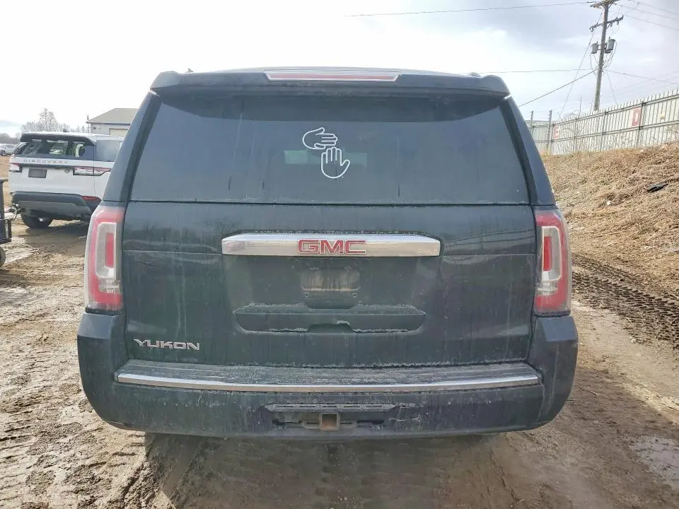 2018 GMC YUKON DENALI  