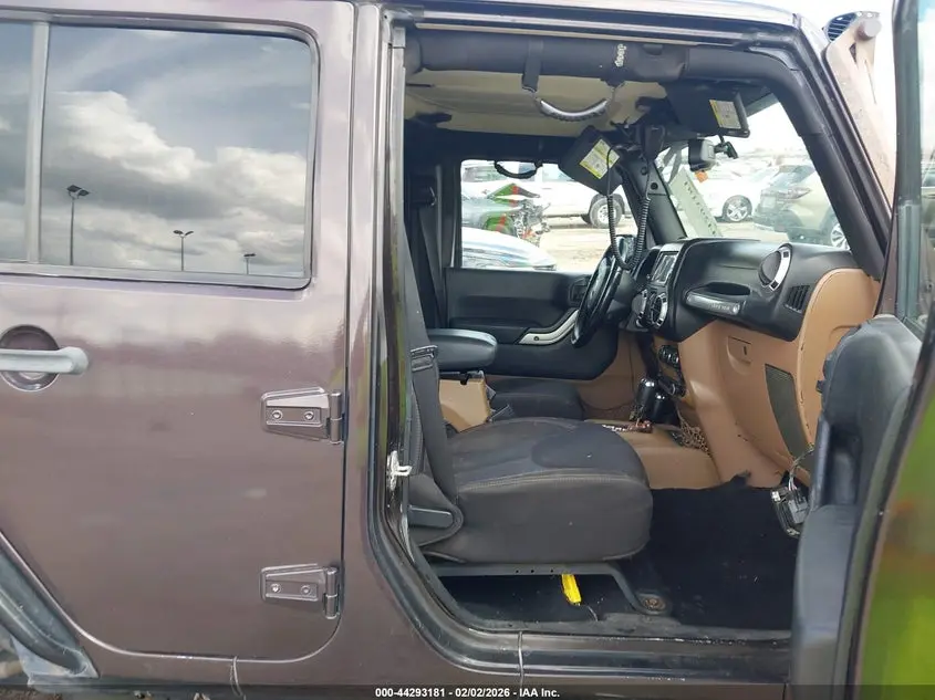 2013 JEEP WRANGLER UNLIMITED SAHARA