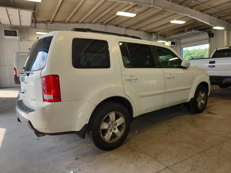 2011 HONDA PILOT EXL  