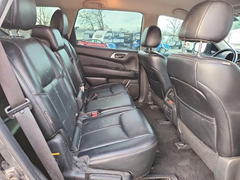 2018 NISSAN PATHFINDER SL  