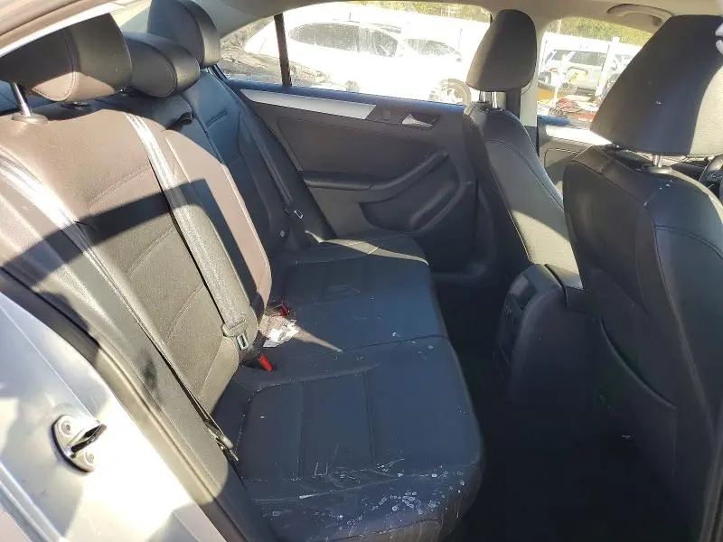 2014 VOLKSWAGEN JETTA SE  