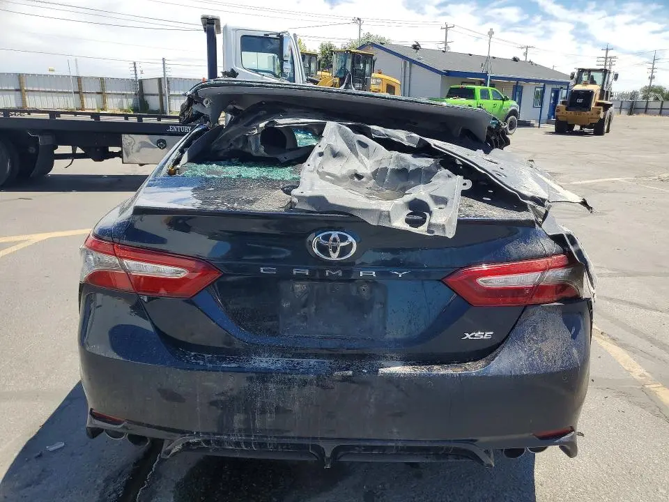 2018 TOYOTA CAMRY XSE V6  
