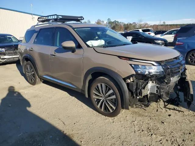 2024 NISSAN PATHFINDER PLATINUM  