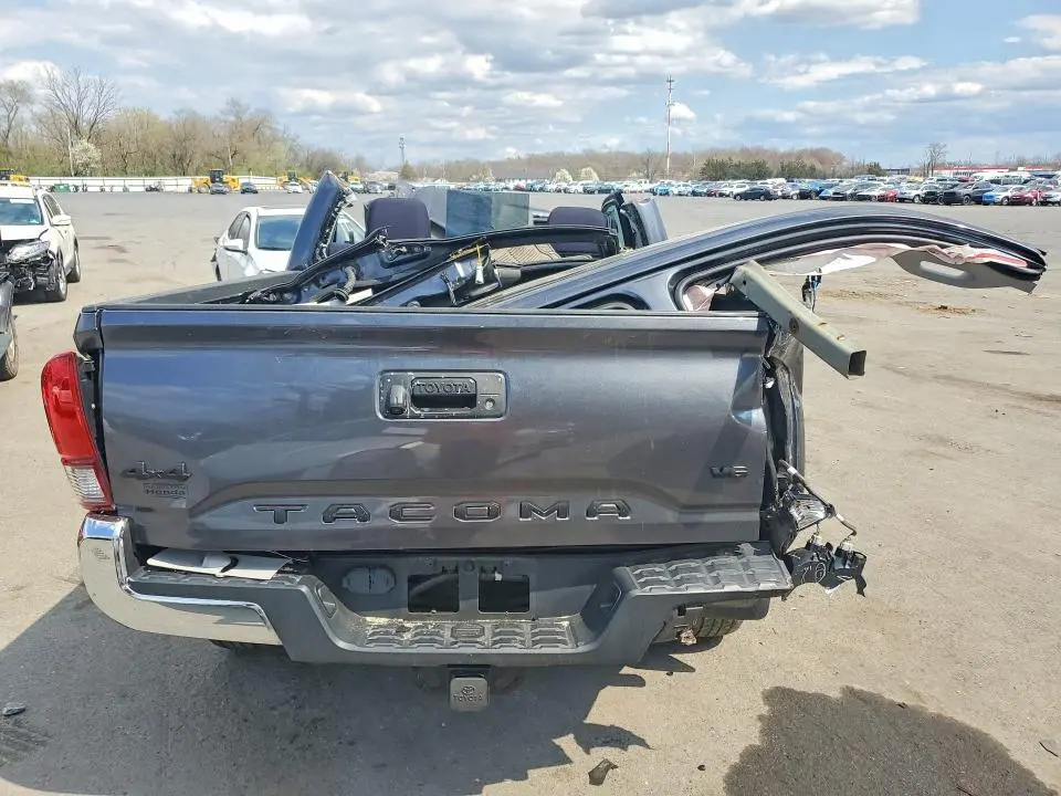 2021 TOYOTA TACOMA SR5 V6  
