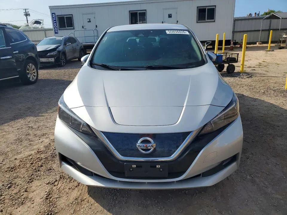 2021 NISSAN LEAF SV  
