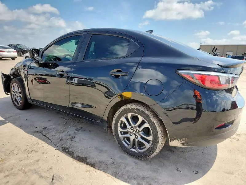 2019 TOYOTA YARIS L  