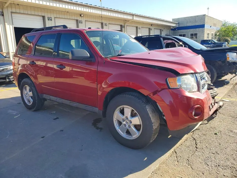 2010 FORD ESCAPE XLT  