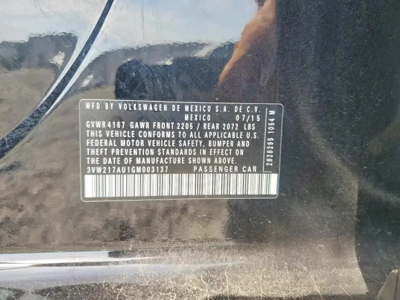 2016 VOLKSWAGEN GOLF S/SE  