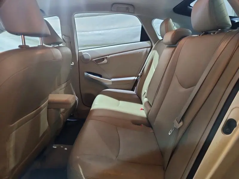 2010 TOYOTA PRIUS V  
