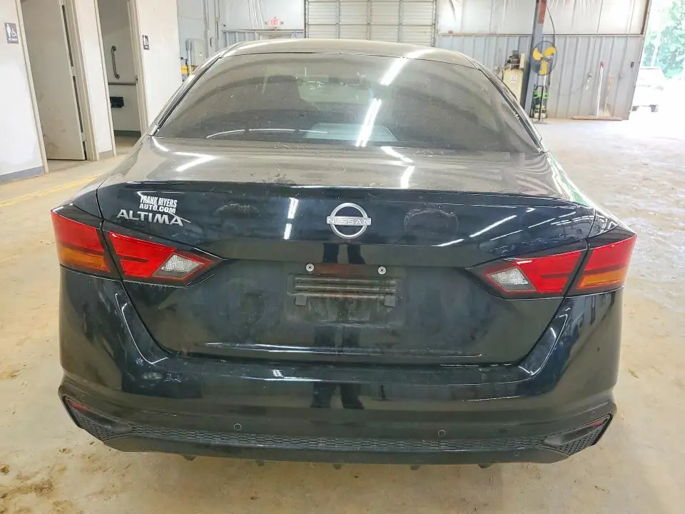 2024 NISSAN ALTIMA S  