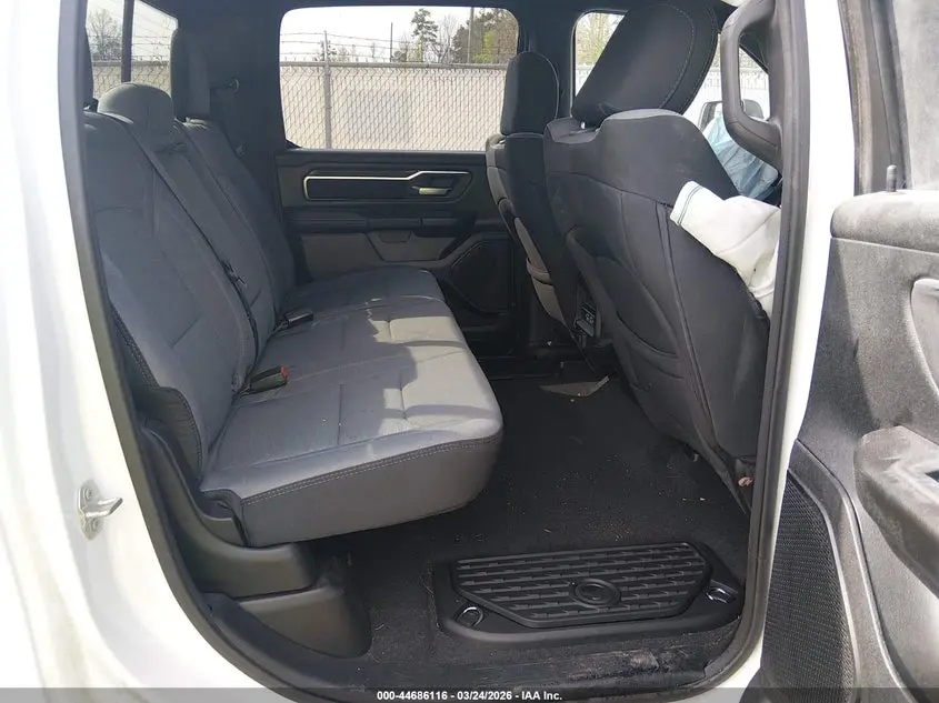 2025 RAM 1500 BIG HORN  4X4 5'7 BOX