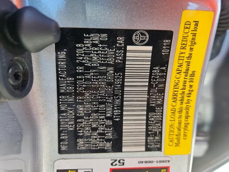 2018 TOYOTA CAMRY SE  