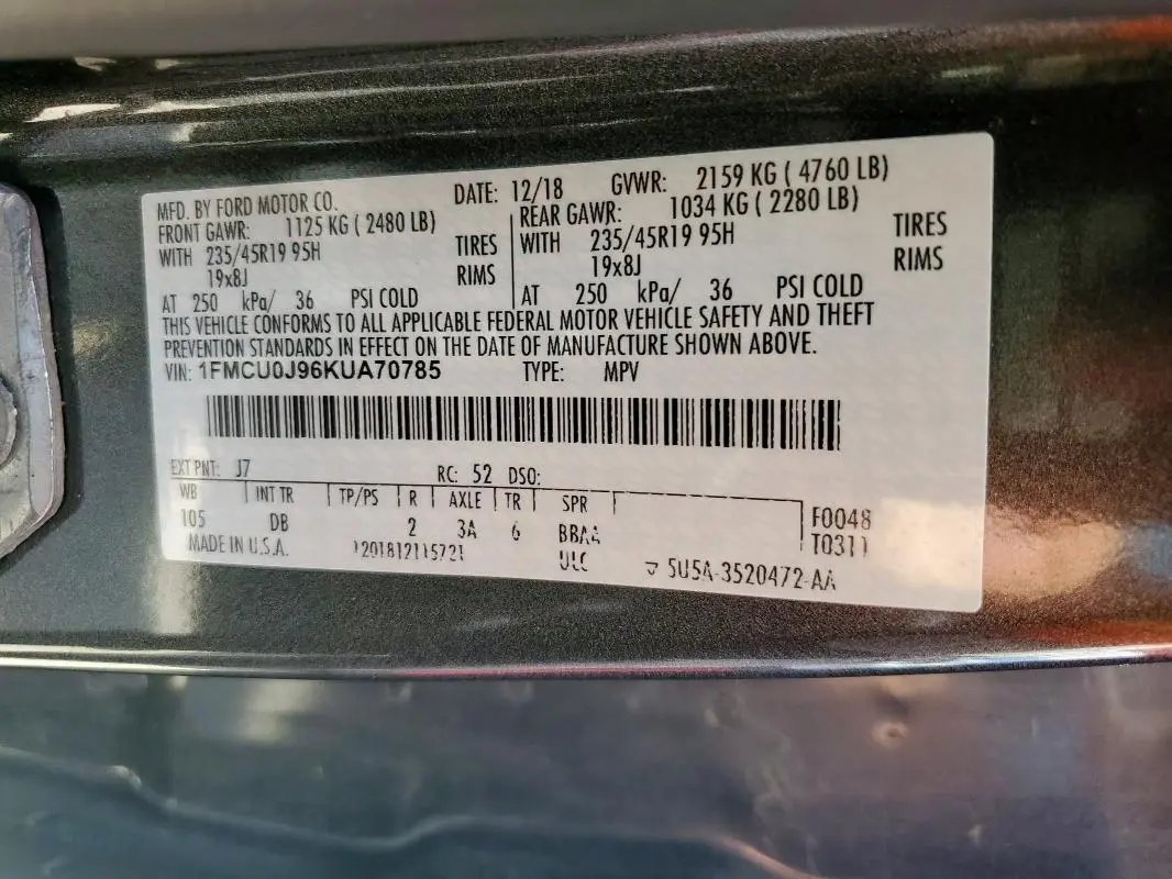 2019 FORD ESCAPE TITANIUM  