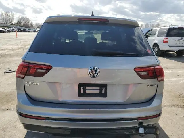 2021 VOLKSWAGEN TIGUAN SE  