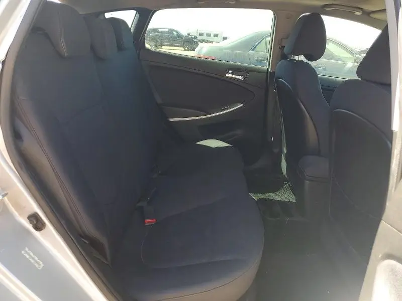 2014 HYUNDAI ACCENT SE  