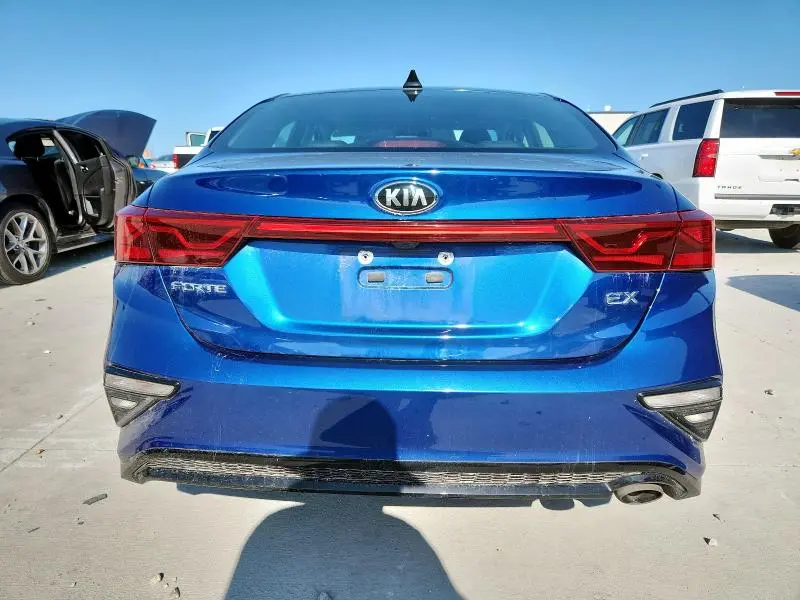 2021 KIA FORTE EX  